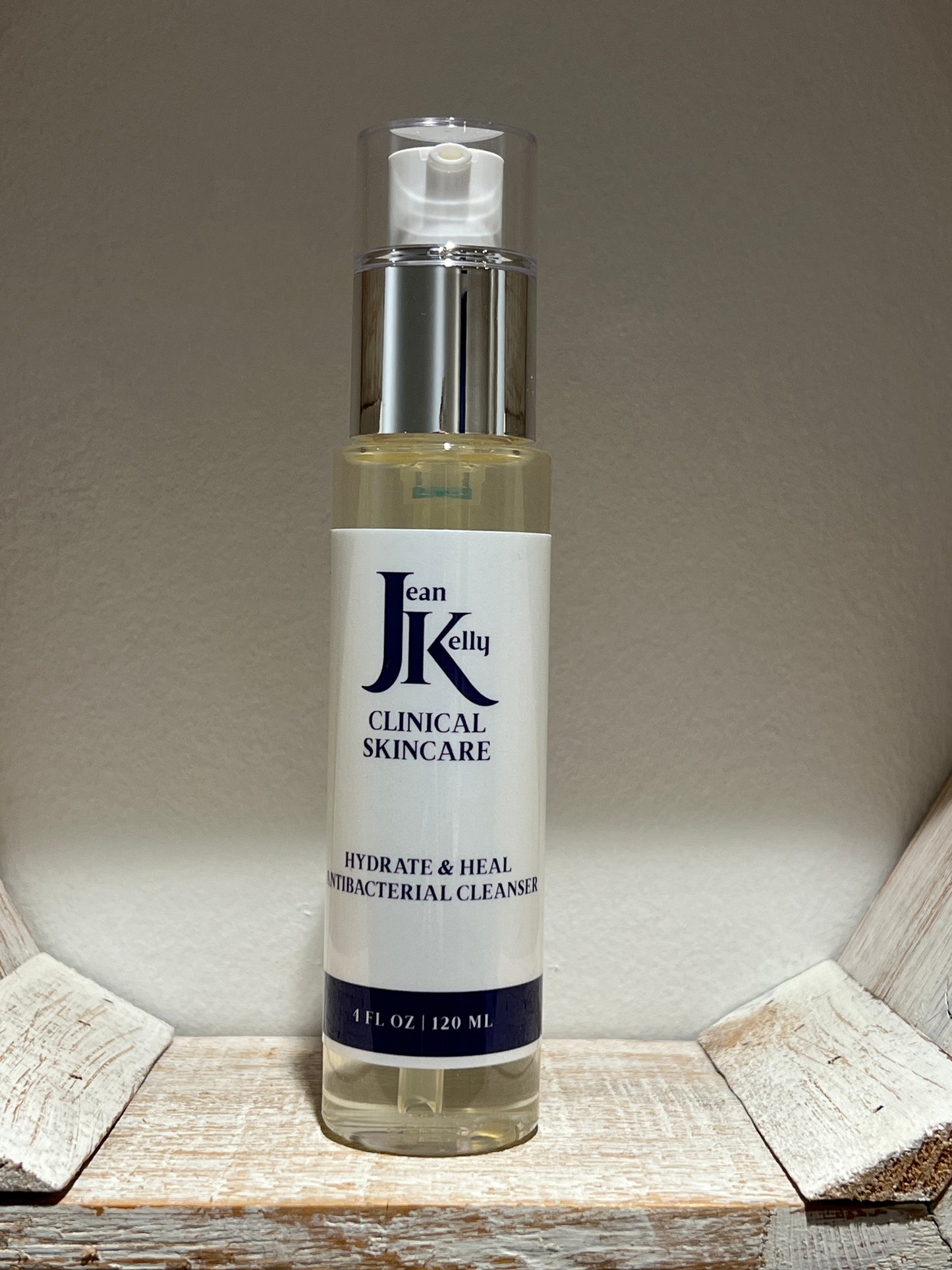 Hydrate & Heal Antibacterial Cleanser